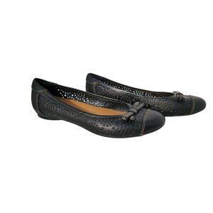 Womens Clarks Bendables Black Perforated Leather Ballet Flats. Size 6M.